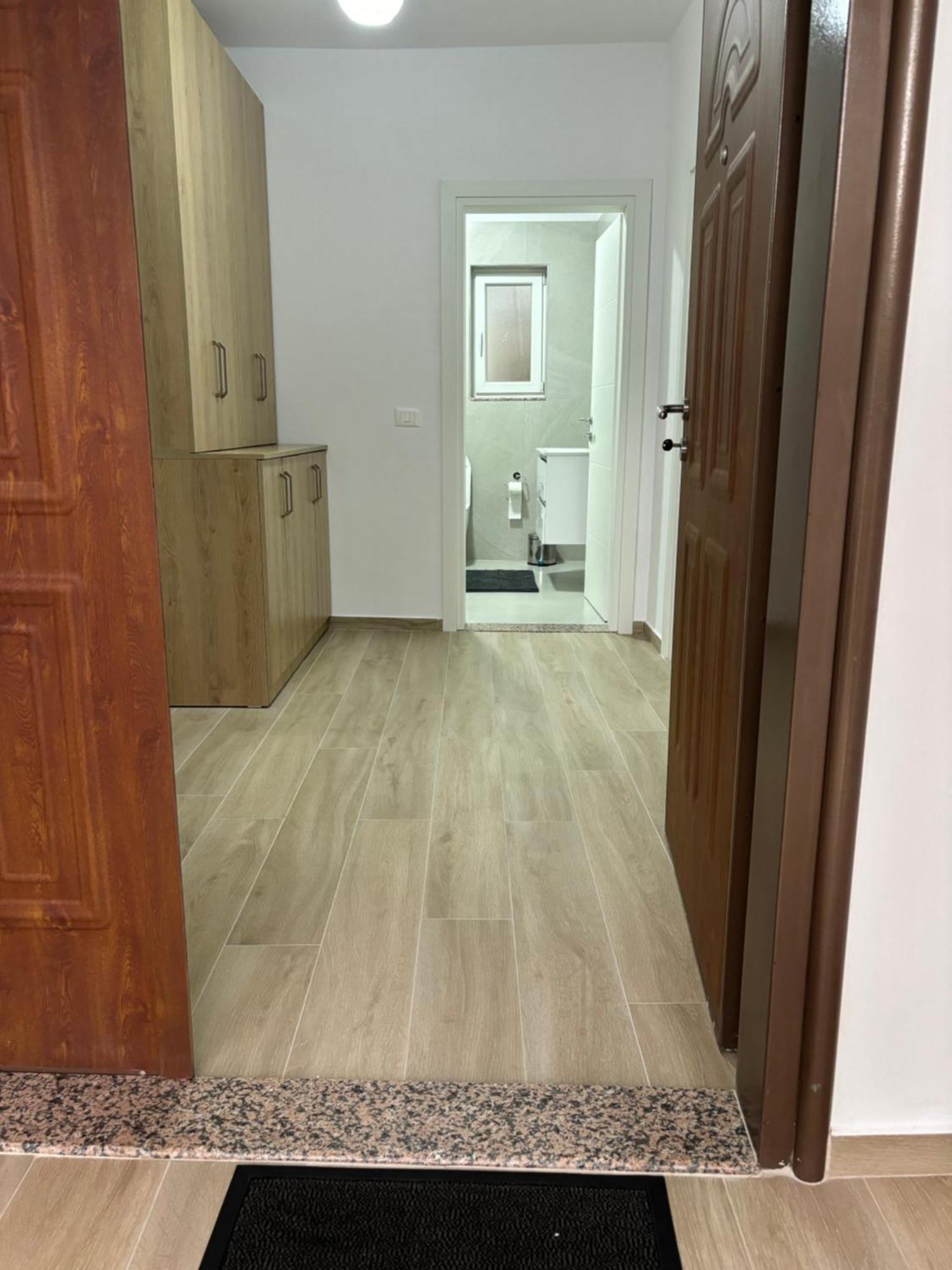 Kevi 'S Place Tirana Exterior photo