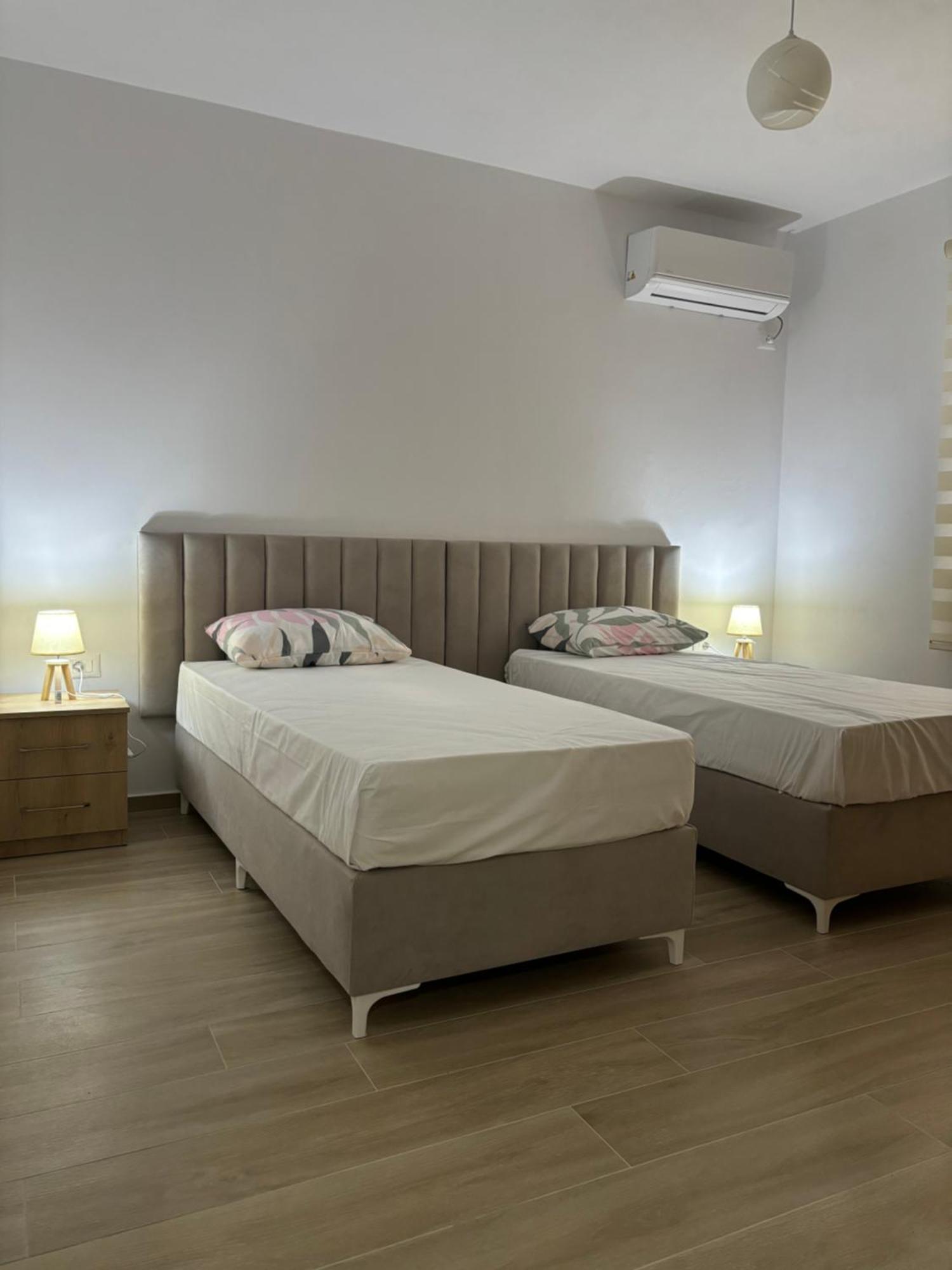 Kevi 'S Place Tirana Exterior photo